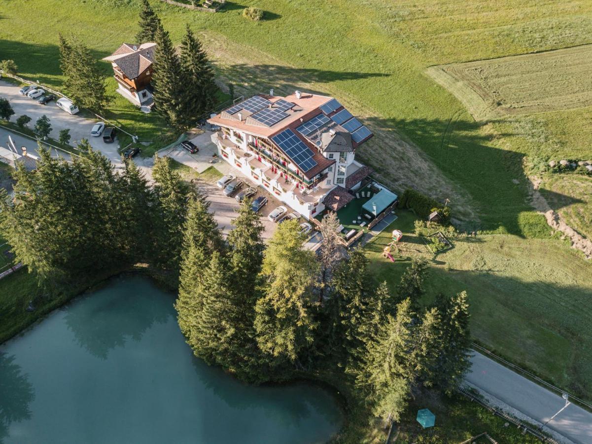 Chalet Pineta Relax Location Canazei Exterior foto