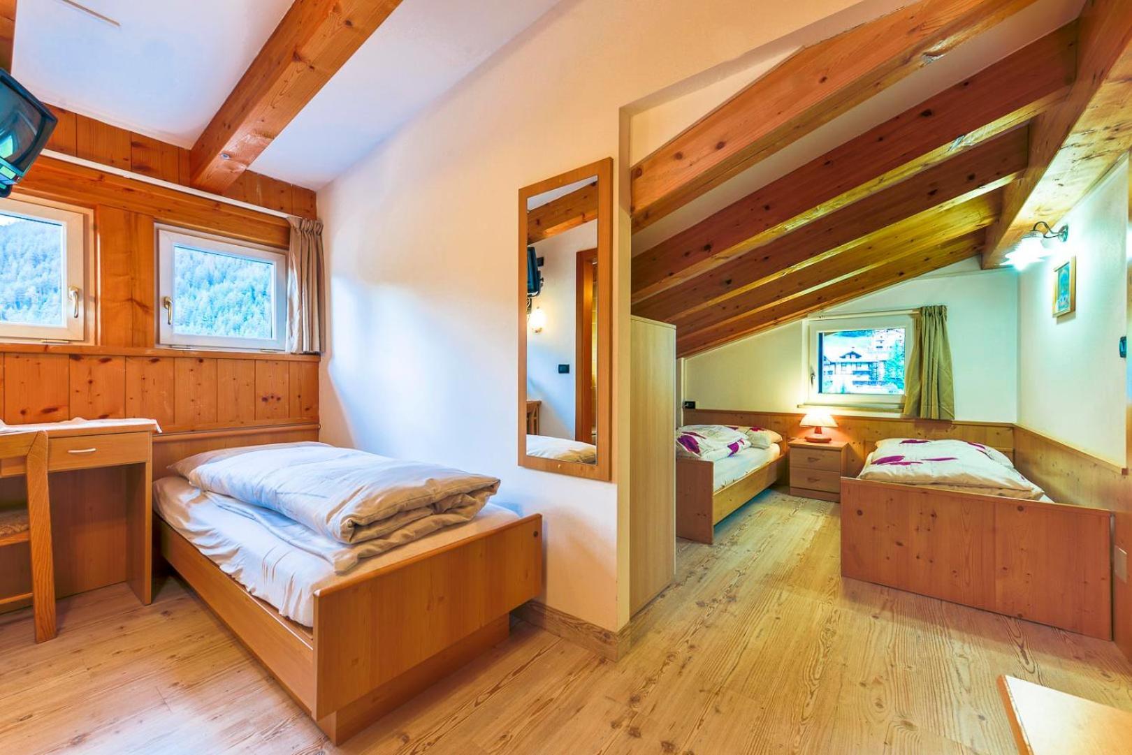 Chalet Pineta Relax Location Canazei Exterior foto